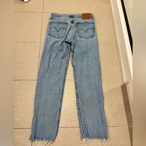 Levi’s Premium Wedgie Straight Jeans - Picture 4 of 5